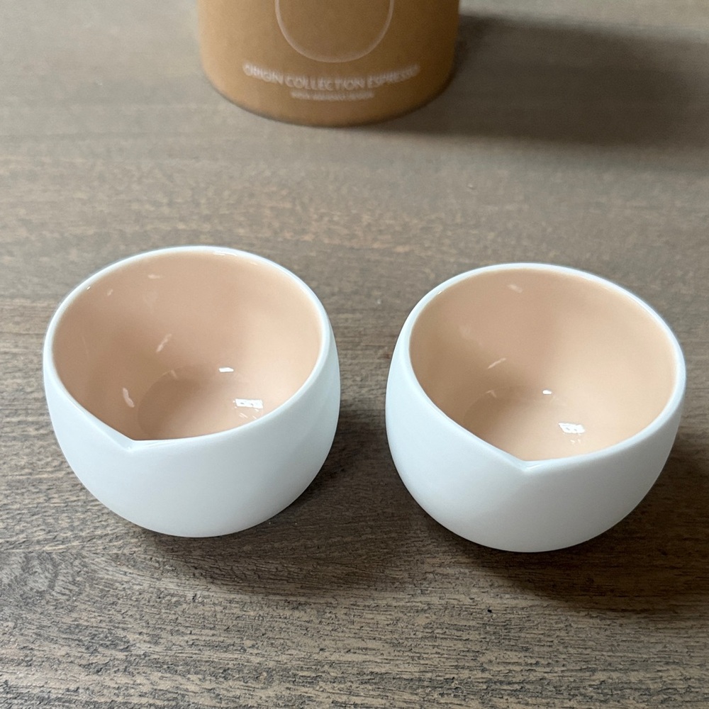 Nespresso Origin Collection - set of 2 white/tan Espresso Cups - Picture 2 of 5